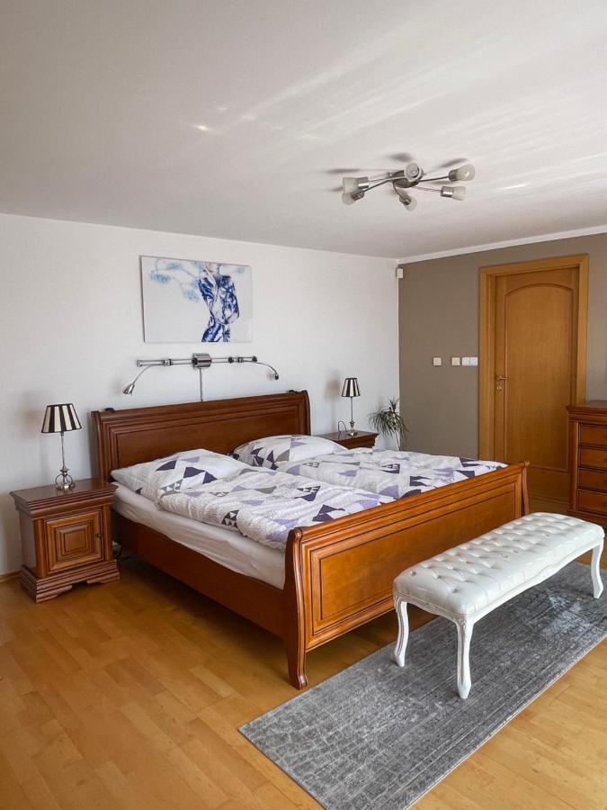 Berlin Villa Praag