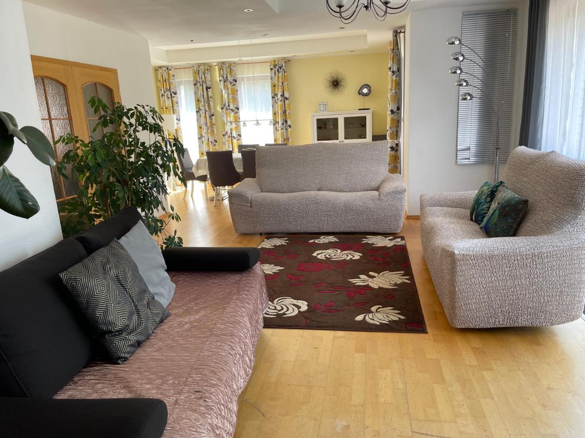 Berlin Vila Prague